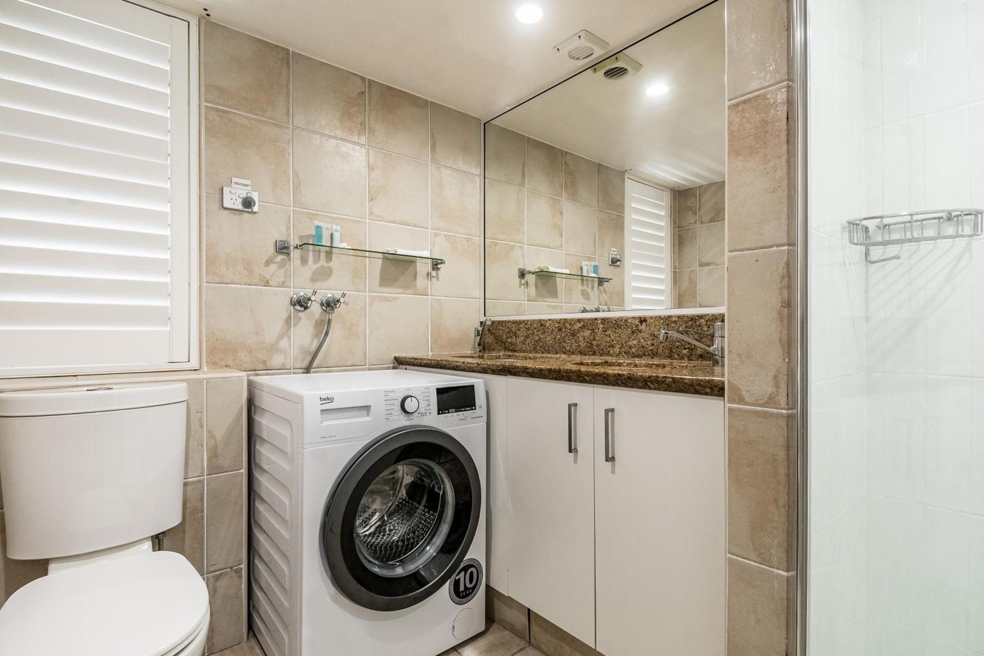 ביירון ביי Julians Apartments מראה חיצוני תמונה