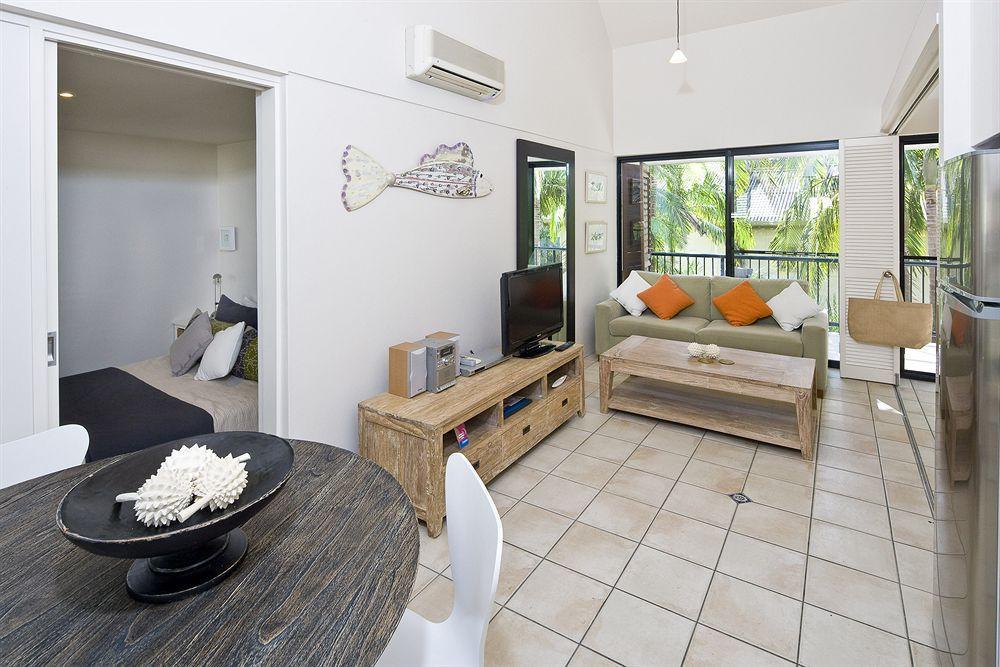 ביירון ביי Julians Apartments מראה חיצוני תמונה