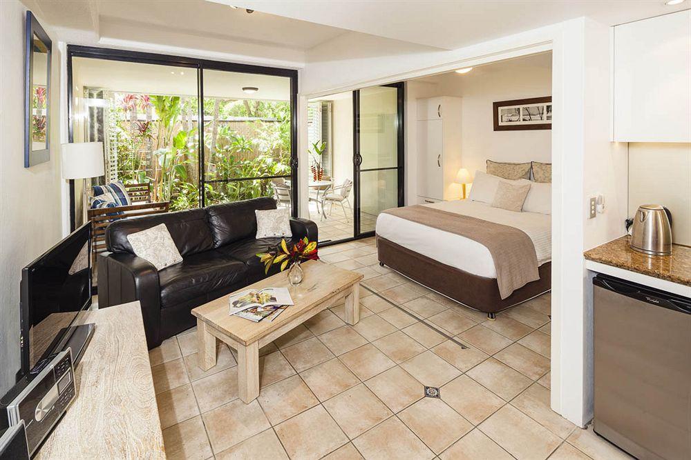ביירון ביי Julians Apartments מראה חיצוני תמונה