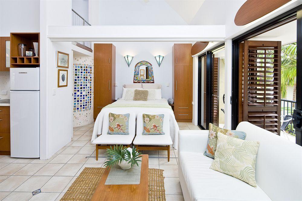 ביירון ביי Julians Apartments מראה חיצוני תמונה