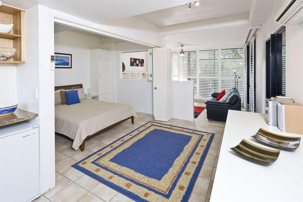 ביירון ביי Julians Apartments מראה חיצוני תמונה